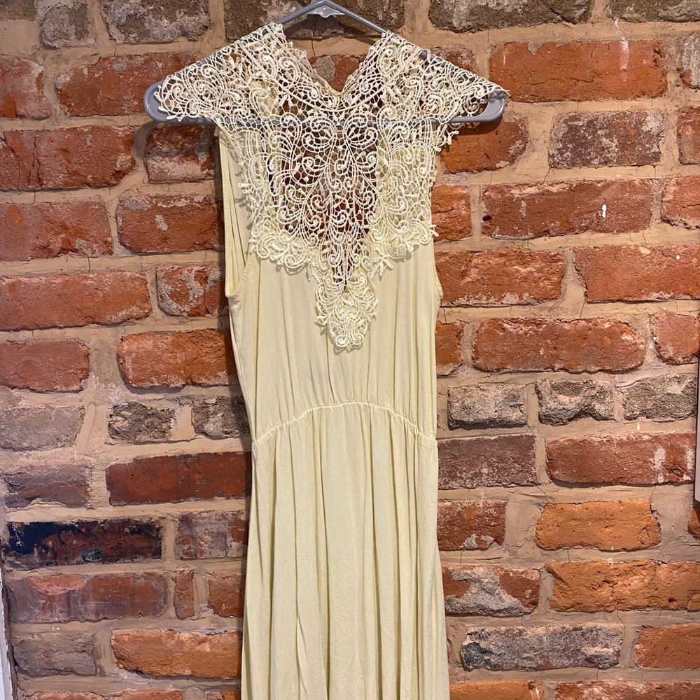 Solemio Yellow Midi Dress with lace accent. Size Small